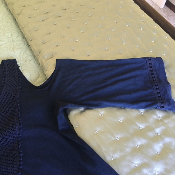 WHBM cold shoulder knit tunic top. Beautiful blue. Like new. Sz S - Picture 3 of 4